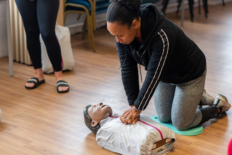 Responding to Incidents with an AED | East Kent First Aid